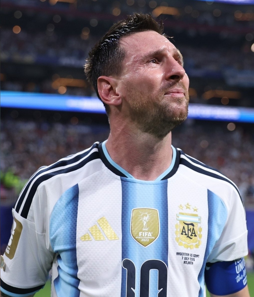 BitalTinta's tweet photo. España merecidismo campeón. Pero ¿ Cómo Rodri va a ser el mejor jugador del mundial 2026? Messi antes de la final ya había logrado ese título. Mal la FIFA. Hasta Mbappe merecía ese premio antes que Rodri https://t.co/GKN1Et1GEF