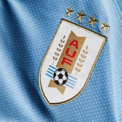 lolydeleon18's tweet photo. @JoaquinMar55009 @reuruguaya 15 copas América y 4 Estrellas, ni siquiera Argentina que 2 finales se la ganamos a ellos. https://t.co/MjDsxlqPEr