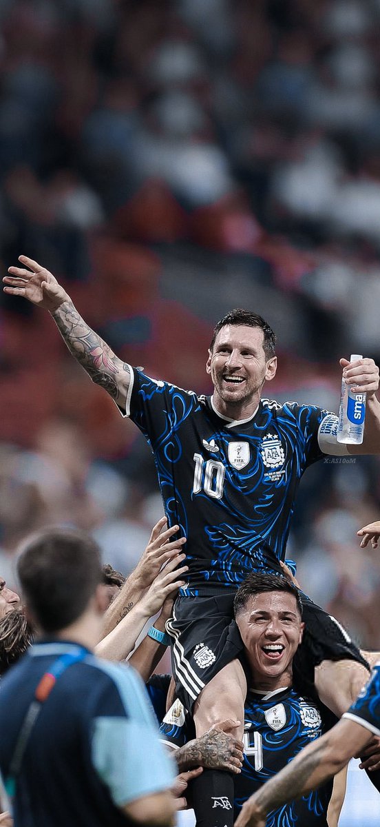 yucorp's tweet photo. Gracias por todo Lionel! Sos y serás el mas grande de la historia! https://t.co/J1DQfTomXZ
