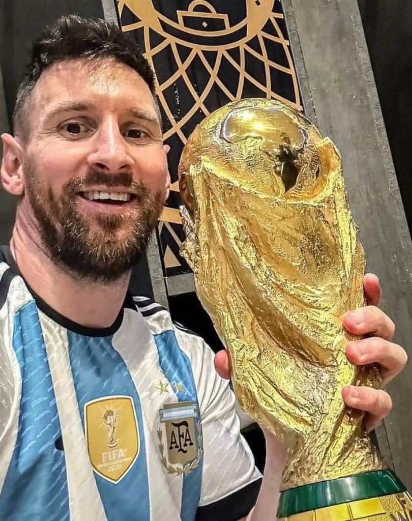 Dray_Kem101's tweet photo. @BarcaTimes Repost if your GOAT has a World Cup. 😁🏆 https://t.co/phfqKErkWj