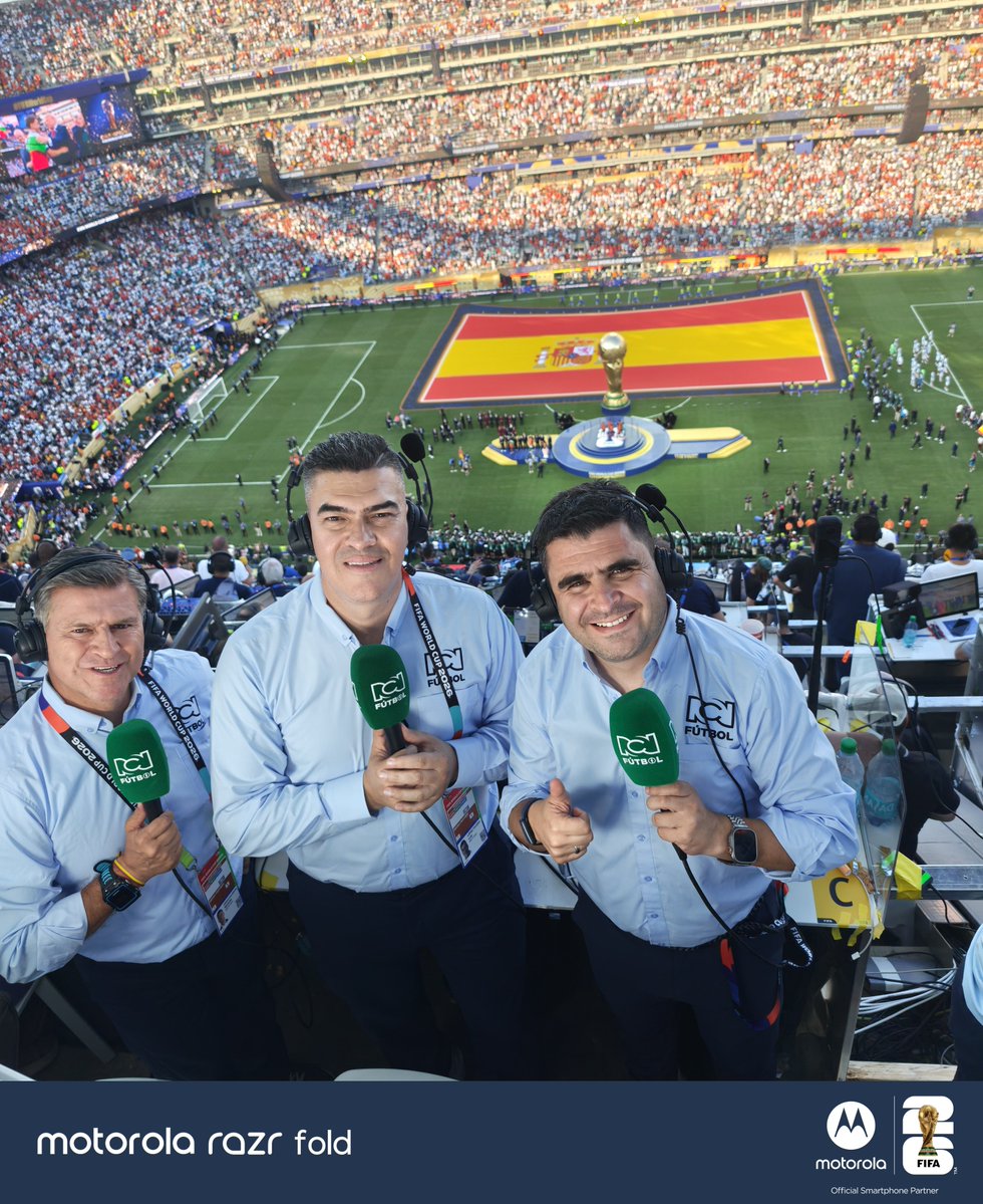 JFCadavid's tweet photo. Termina así mi 5to mundial, una felicidad gigante y la gratitud con Dios por permitirme vivir esto históricos eventos. Gracias por tantos de uds que se alegran, muy amables. https://t.co/La3mapa29I