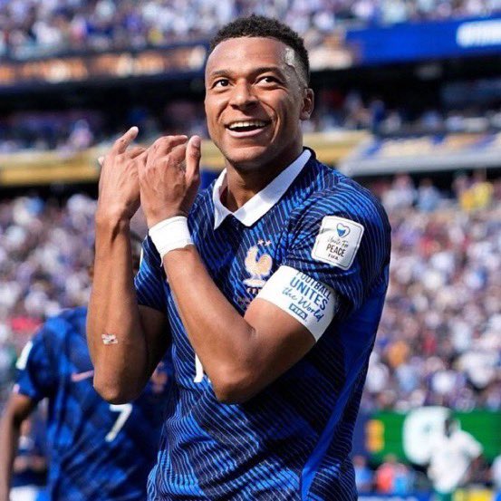 InternetH0F's tweet photo. Kylian Mbappé has officially won the 2026 FIFA World Cup Golden Boot award

First player in history to win the Golden Boot twice https://t.co/Esw2Y6j491