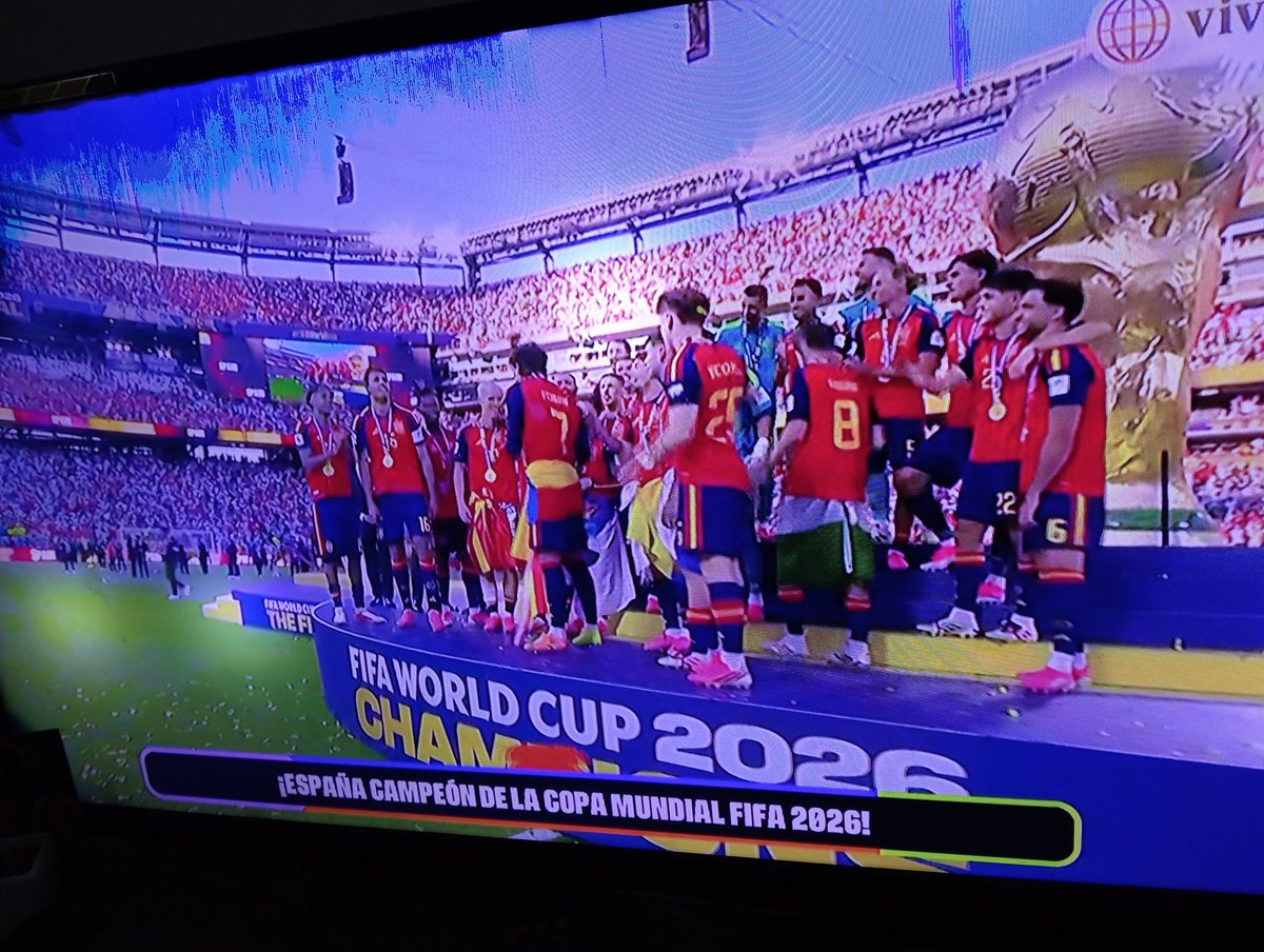 2980Yulka's tweet photo. Viva España!!! Campeón del mundo...bien merecido🥰❤️🇪🇸🇪🇸🇪🇸🇪🇸🇪🇸🇪🇸
@AlejandroSanz https://t.co/OA1zNVsmFC