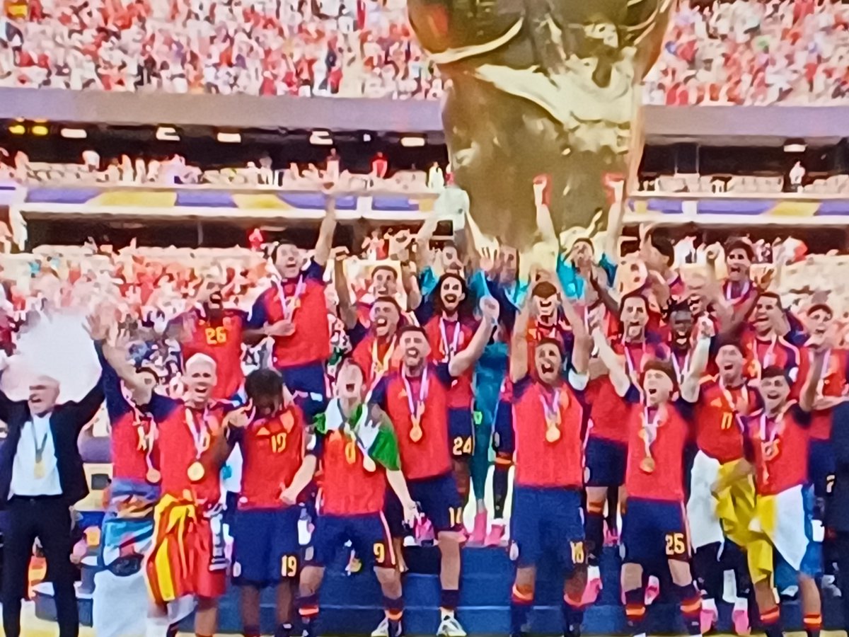 castalidas's tweet photo. ESPAÑA!!!!! https://t.co/bO1tdktc8l