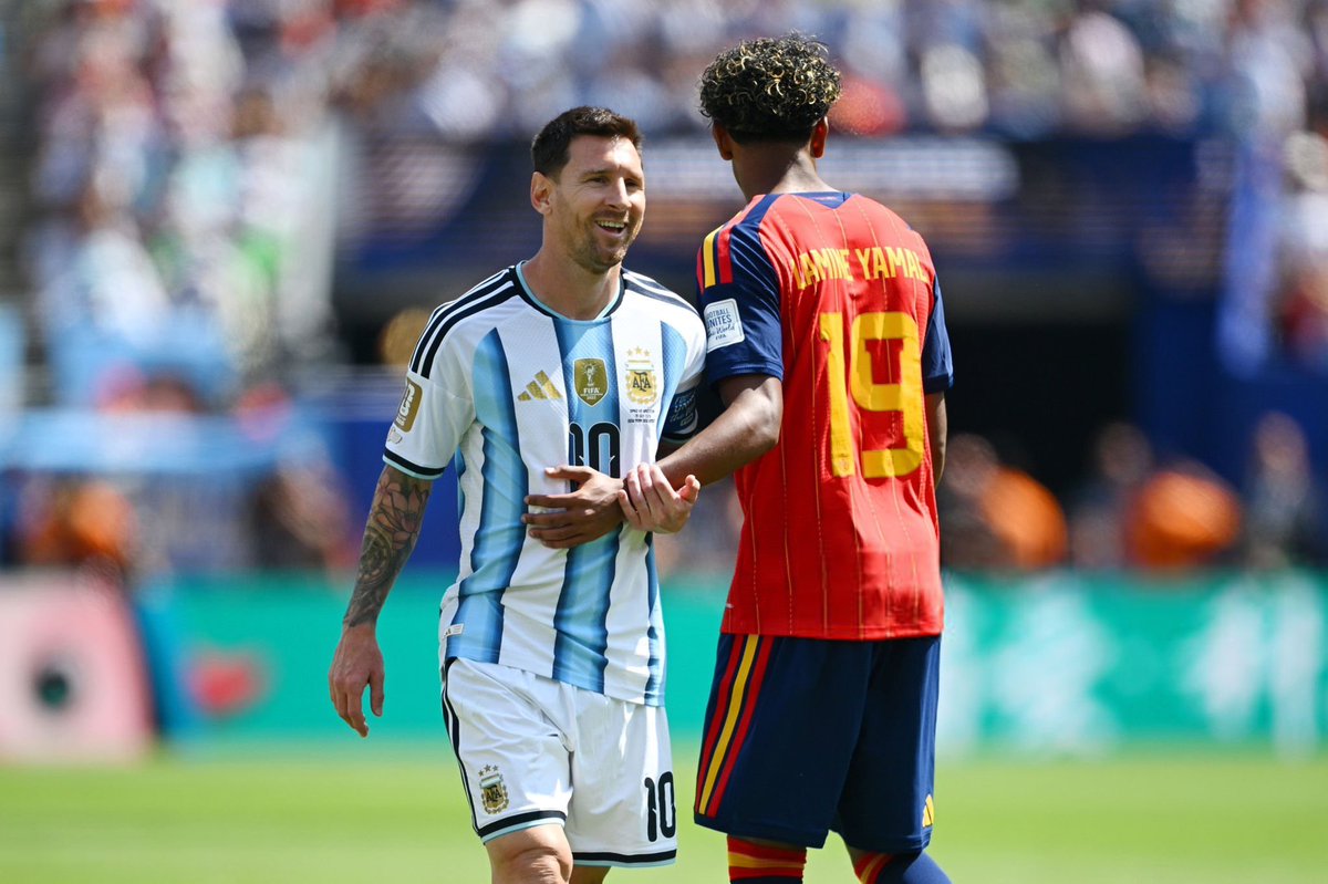 StatmanDave's tweet photo. Second-most goals in history 

Most goal involvements in history 

Most wins in history 

Longest scoring streak

Argentina’s top goalscorer 

Most appearances 

Most appearances as captain 

Only player to score in every round of the competition 

Tournament winner and 3x finalist

Lionel Messi at the FIFA Worlf Cup, it was an absolute pleasure. 🤝
