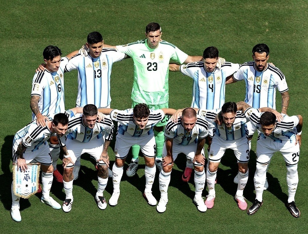 nelvsryuvin's tweet photo. Son eternos, gracias siempre seleccion ❤❤️ https://t.co/w06IHYXoXF
