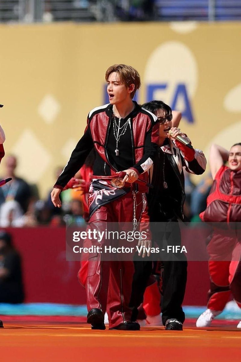 ZaRealBecky's tweet photo. @taeguide I watched the performance and I can say stage fright got absolutely nothing on V!! He's ace!🔥

TAEHYUNG AT FIFA HALFTIME SHOW
WORLD CLASS PERFORMER V
#VxFIFAWorldCupHalftimeShow
#VxWORLDCUP2026 https://t.co/NB2jMSN5pu