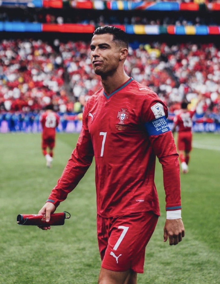 b_sesko9's tweet photo. Why is everyone talking about this guy did he play the World Cup final 

THE GOAT 🐐 FOR A REASON https://t.co/fx7XpnmyZL