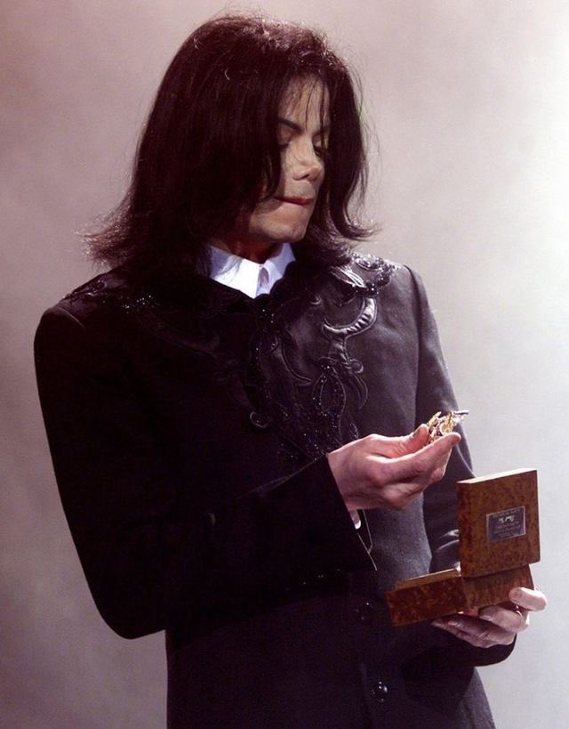 mjsnpy's tweet photo. this fit looking hella fine on papa https://t.co/oJWIuTpCnm