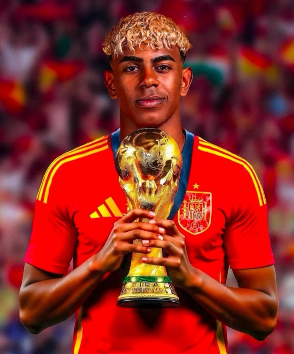 barcamomos's tweet photo. —Imaginate que un madridista te diga ¿Dónde esta la sexta?
—Y tu le respondas: ¿Dónde esta el mundial de CR7? Mientras le muestras la foto de Lamine Yamal con la copa del mundial.
— https://t.co/42hxedPvxA