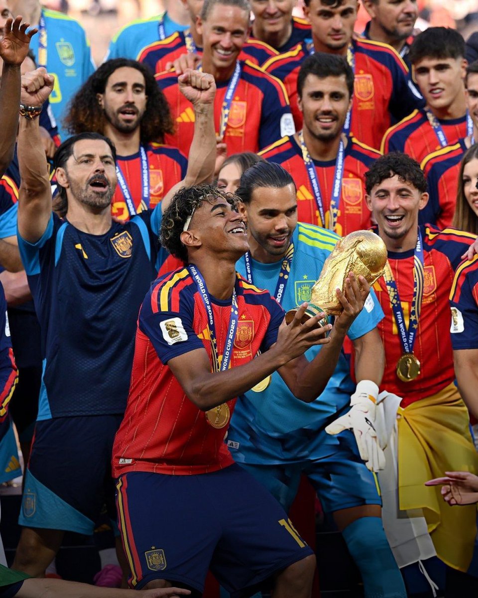 BarcaUniversal's tweet photo. ❗️KEEP IT HIGH!

THE MOST DESERVED! https://t.co/tZHmY6QJfC