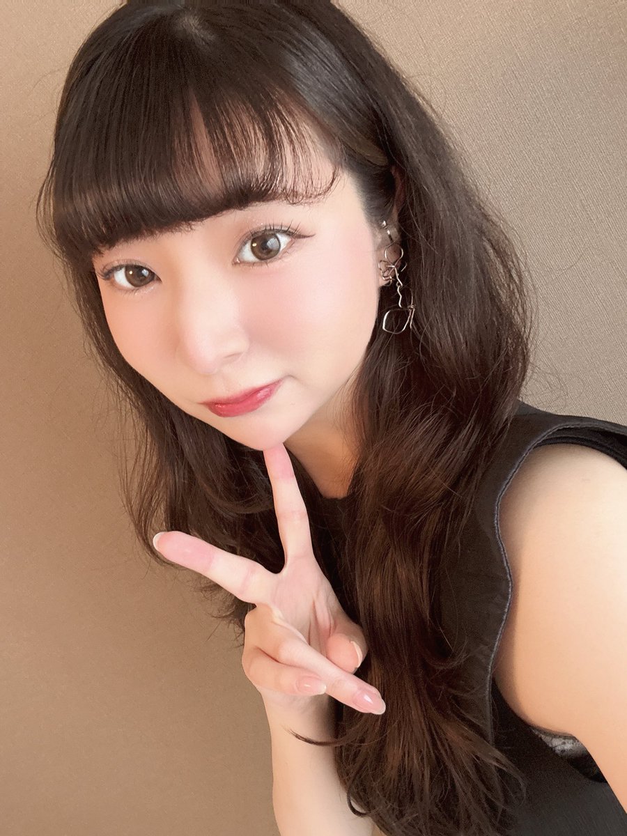 pachi_kena's tweet photo. おはけなです〜☀️
本日7/20月曜日は！！！

✧＼\  #ダイエー町北町店 様/／✧

めちゃくちゃ晴れてますね〜っ！！！！
私の来店では珍しい晴れ☀️😭
初めての店舗様でどんな出会いがあるか
とっても楽しみです💪💪

今後のスケジュール⬇️
08:45 抽選番号発表
08:50 再整列
09:00 入場、実践開始💪
12:00 お昼休憩🍴✨
13:00 血圧測定コーナー🤍
14:00 実践に戻る💪
15:00 実践終了予定😌

よろしくお願いいたします🙇‍♀️

 📍 #ダイエー町北町店 様
 パチンコ 522台
スロット353台
駐車場🅿️ 693台

 #PR