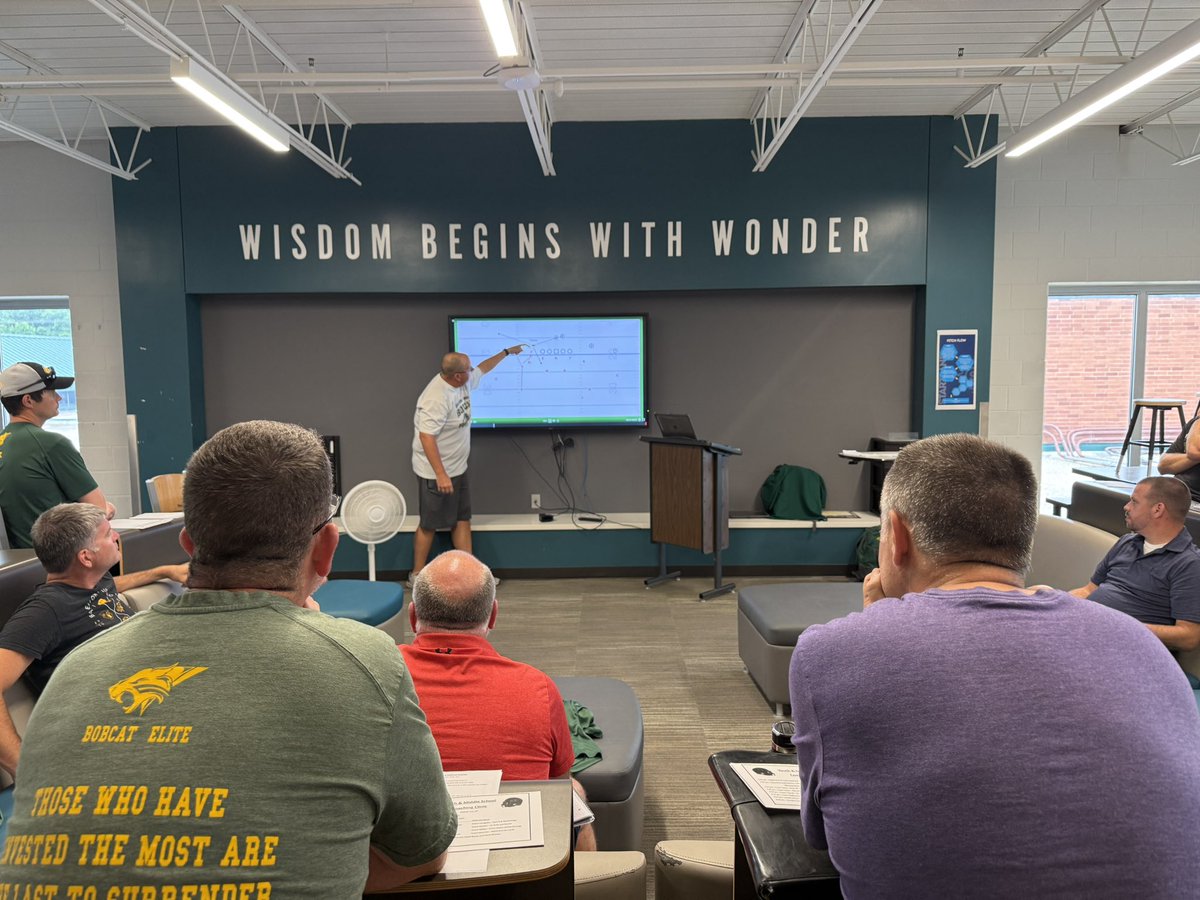 BobcatFB's tweet photo. S/O to all of the Bobcat youth football coaches, & BLMS coaches for coming out and spending a Sunday afternoon with us at our Bobcat football coaching clinic! Any great FB program is a reflection of its community, & our youth & MS coaches are setting the foundation! #OneVision https://t.co/5FFLNmHAmO