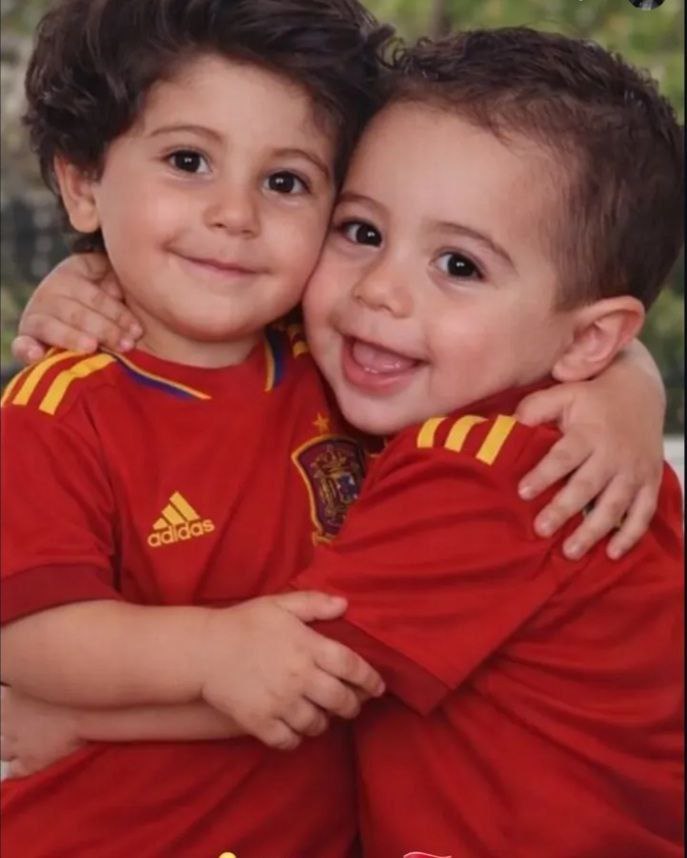 elinaz_sya's tweet photo. Evet bizim despacito ciftimiz sizi cok seviyoruz❤🧿 #kerper #kismetseolur @Perinazsiri @aslankeremalp https://t.co/fkkjW5vqAM