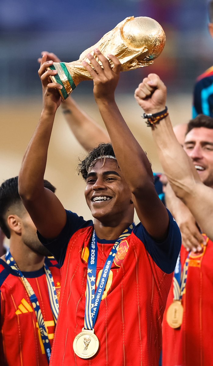 IBZBLUE's tweet photo. Lamine yamal 🏆🏆🥶🥶🇪🇸🇪🇸 https://t.co/NZUmn866UL