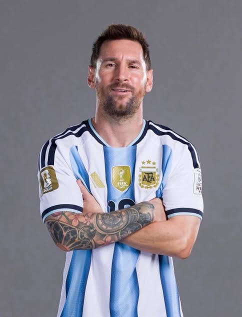 quentinooo_'s tweet photo. JojoL                                          Messi
En final c’est :                         En final c’est :
0 But                                          0 But
0 Tir                                            0 Tir
0 Passe D                                 0 Passe D https://t.co/WLSYyDGFWT