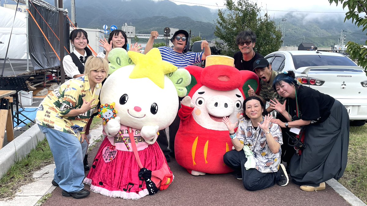 takata_yumechan's tweet photo. 「GOFRONT」/冨塚大地〜「ラブソング」 / LAWBLOW
楽しかったキャッセンステージ♪
田上さん、 しのっぴさん、荒井さん、村松さん、LAWBLOWさん、2WINGさん、冨塚さん、MCのちえさん盛り上げてくれてありがと！
#KRF
#たかたのゆめちゃん https://t.co/BQRWL80OW8