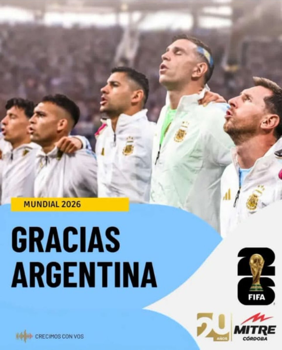 UniverFractal's tweet photo. Gracias eternas a estos chicos que lo dieron todo! Gracias eternas Lio, sos el más grande!! 💖🇦🇷🏆

#GraciasSelección
#GraciasLioMessi https://t.co/Bu1XVno8Ii