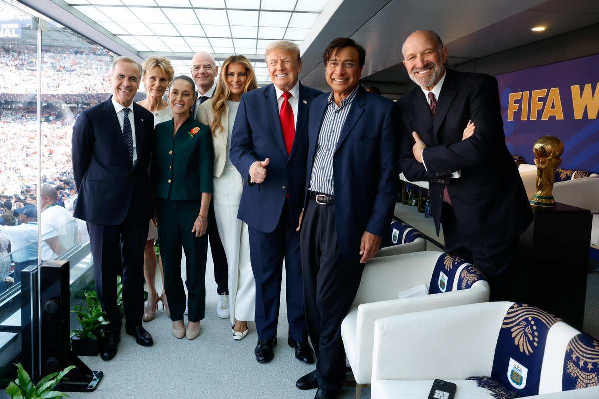 Edy_GA's tweet photo. La presencia de la presidenta Claudia Sheinbaum en la final del Mundial confirma que México tiene voz, liderazgo y un lugar central ante el mundo.
#SheinbaumLíderMundial https://t.co/n417VKPxYd