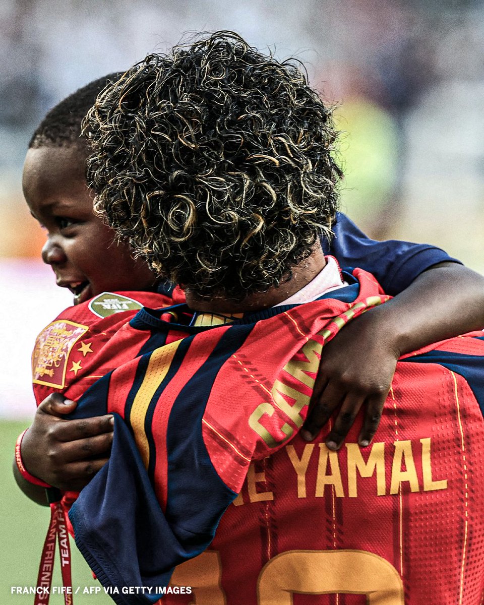 SportsCenter's tweet photo. Lamine &amp; Keyne 🏆❤️ https://t.co/ok7wArMATP