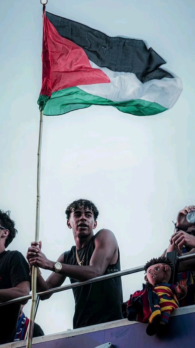 GazaMartyrs's tweet photo. While many turned away, Spain chose humanity and stood with Palestine. 🇵🇸

Congratulations, Spain! Well-deserved World Cup champions. 🏆🇪🇸❤️ https://t.co/DRGk5mQH3m