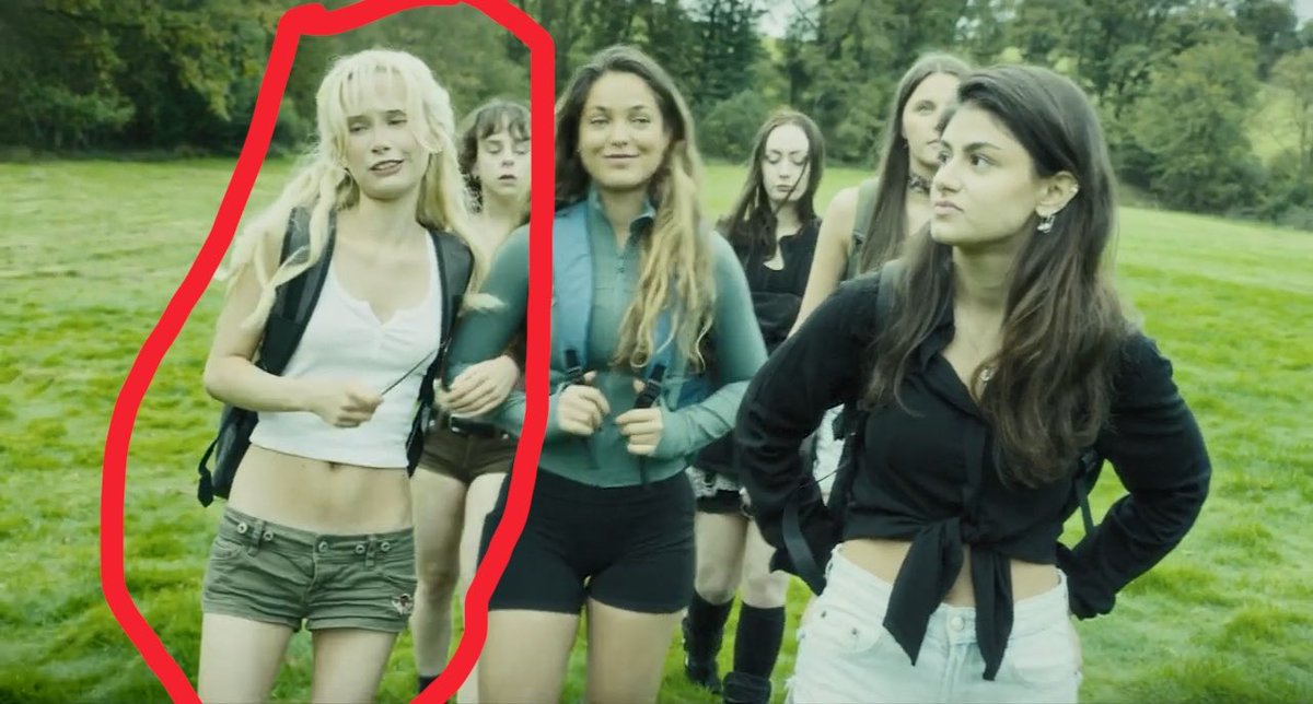 Matcha_thin's tweet photo. Was watching horrible tubi movies with my fam and we stumbled upon this movie and bro… I couldn’t focus on the plot I was just focused on how body goals the girl with the blonde hair was FUCKKK I WANNA LOOK LIKE THAT #edtwt #edeetwt #edrtwt #ricecaketwt #blkedtwt https://t.co/p4MuGABzkr