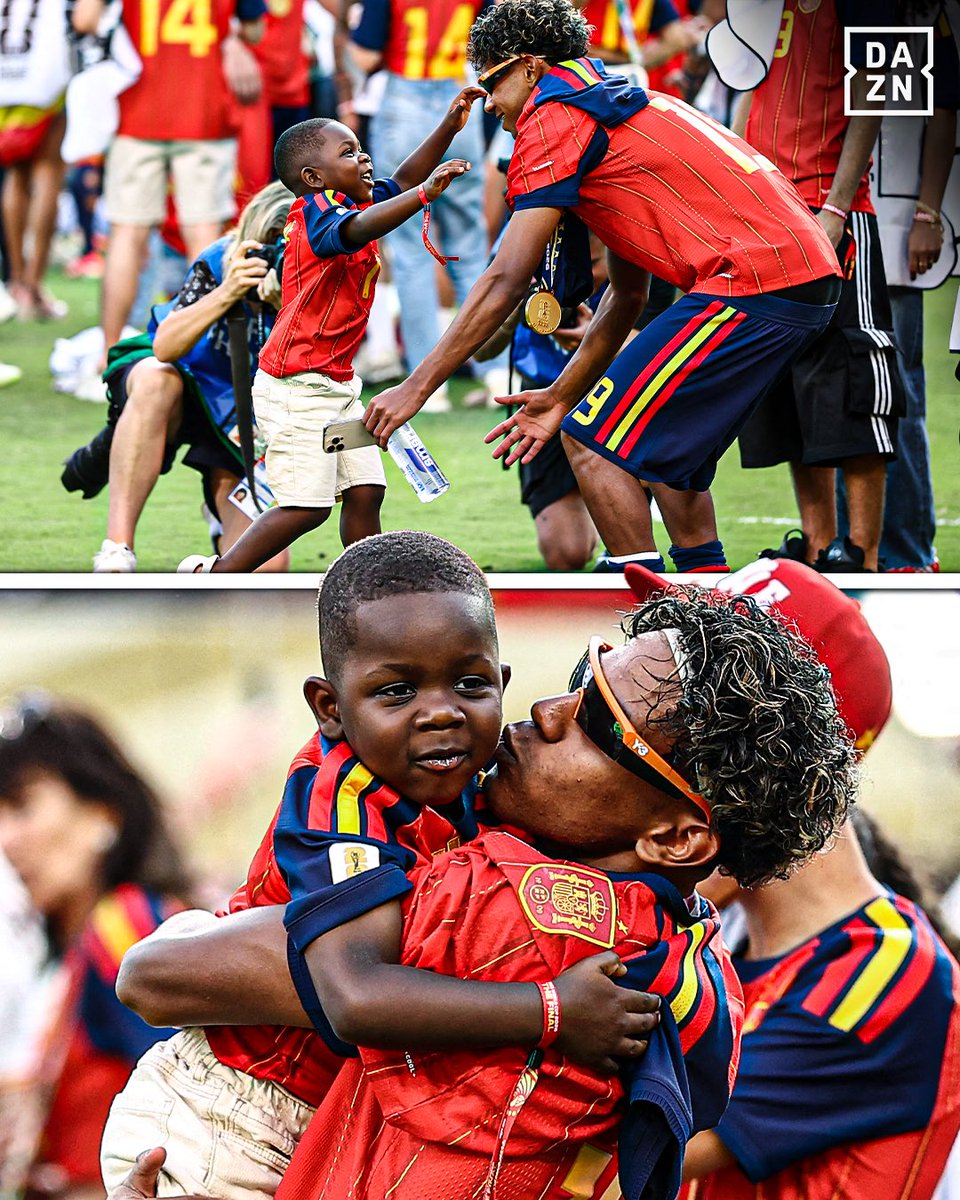 DAZNFutbol's tweet photo. “VEN HERMANITO. SOMOS CAMPEONES DEL MUNDO” ❤️‍🩹🥹🇪🇸

El abrazo de Lamine Yamal a KEYNE 🥹

#DAZNMundial #FIFAWorldCup https://t.co/Bp1aHLhcNA