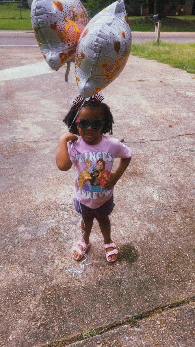 _ItsShantiii's tweet photo. Happy 4th Birthday Princess 🥳🫶🏽#MyMiniMe🥹 https://t.co/32hEoTB5mi