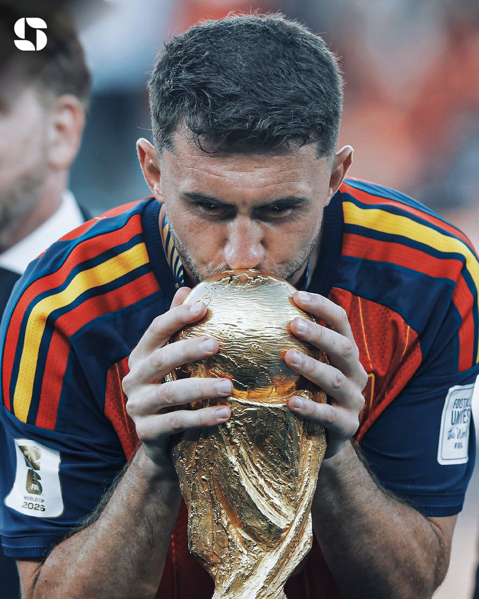 Squawka's tweet photo. Aymeric Laporte has played more games at the World Cup and European Championships without losing than any other player in history. 

DDWWDDWDDWWWWW🏆DWWWWWW🏆

And he has two trophies to show for it. 🏆🏆 https://t.co/xQX2CccRoQ