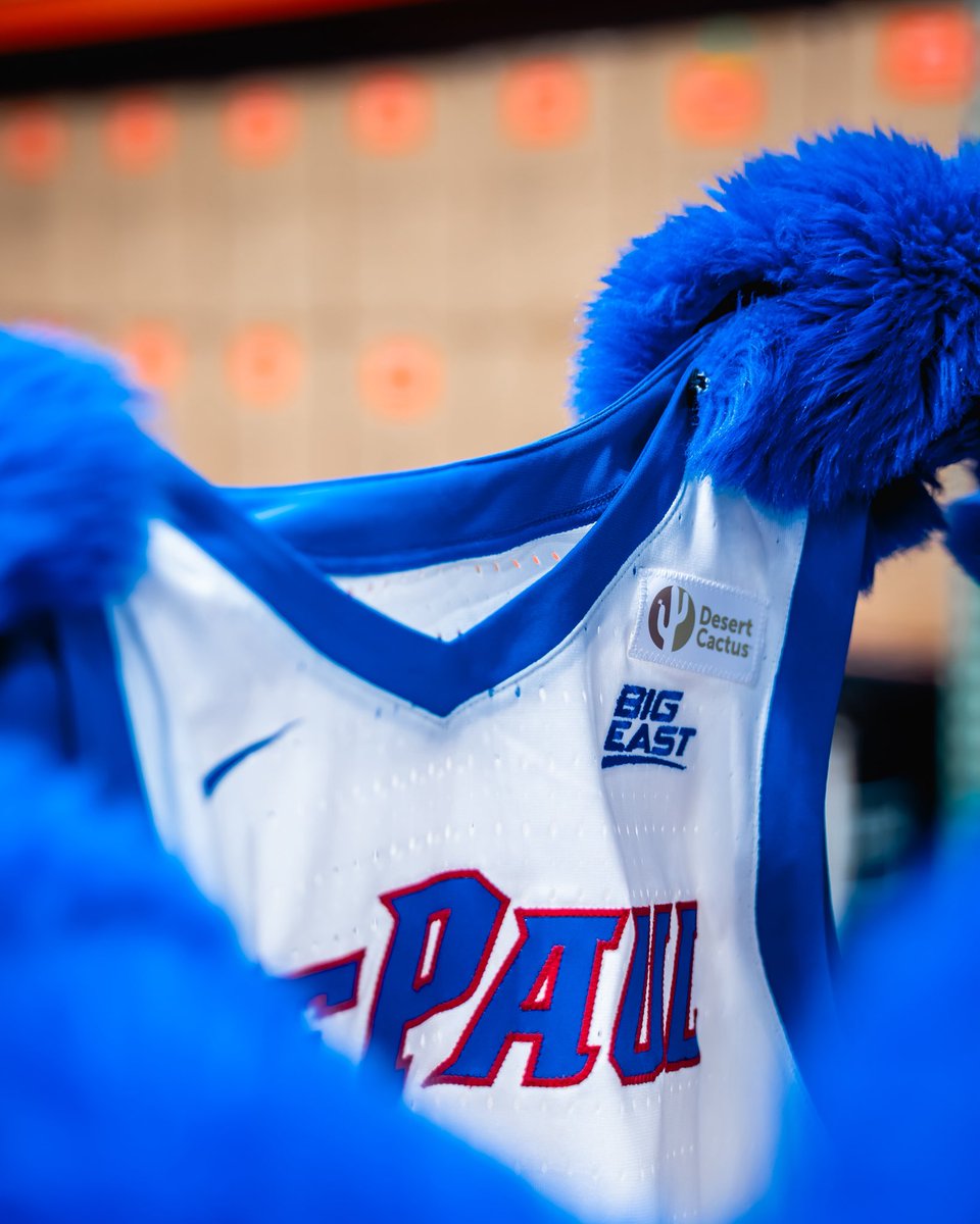 DePaulHoops's tweet photo. Field trip, anyone? https://t.co/N3xWVGAEcZ