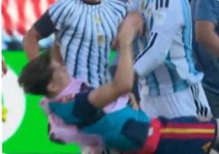 t9ignacio's tweet photo. @joserra_espn QUE BUENO QUE PERDIERON LOS PINCHES #ARGENTINOS. SUCIOS, PENDENCIEROS, CORRIENTES, TRANSAS, TRAMPOSOS, ENANOS DE LO PEOR. @FIFAcom #INFANTINO LES AYUDO DESDE EL PRINCIPIO. #ARGENTINA NO REPRESENTA EN NADA LOS VALORES DE UN MUNDIAL. SON UNA VERGUENZA 😐🫤🙄 https://t.co/YYDpQnxPoN