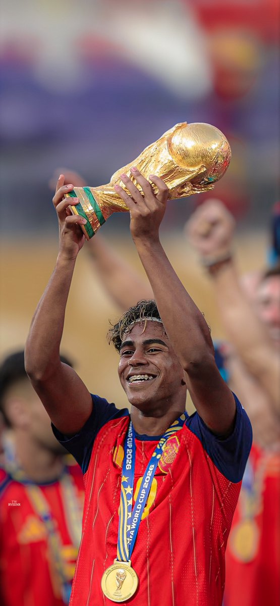 Rveenr's tweet photo. ⁴ᵏ Lamine Yamal 🏆❤️🇪🇸 https://t.co/GEOn1Rti3Z