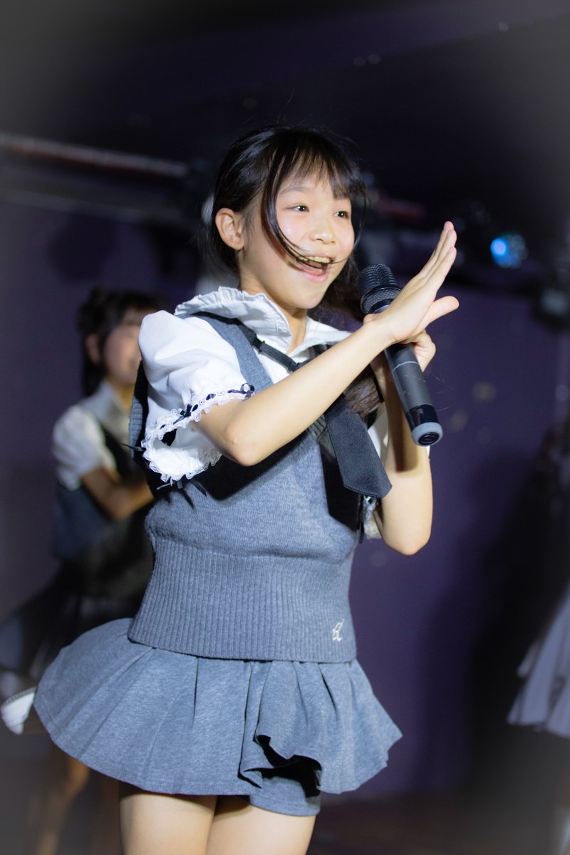 moribito9's tweet photo. 2026-07-19
異次元ポケットドール定期公演vol.27
＠ SOUNDNOTE OSAKA

#異次元ポケットドール
#戸頃鈴々 ① https://t.co/JnmWhst7rP