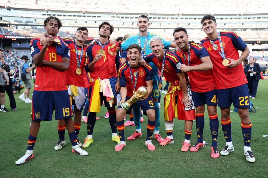 a1rrf's tweet photo. @FCBarcelona ❤️ https://t.co/oo6A17hYK0