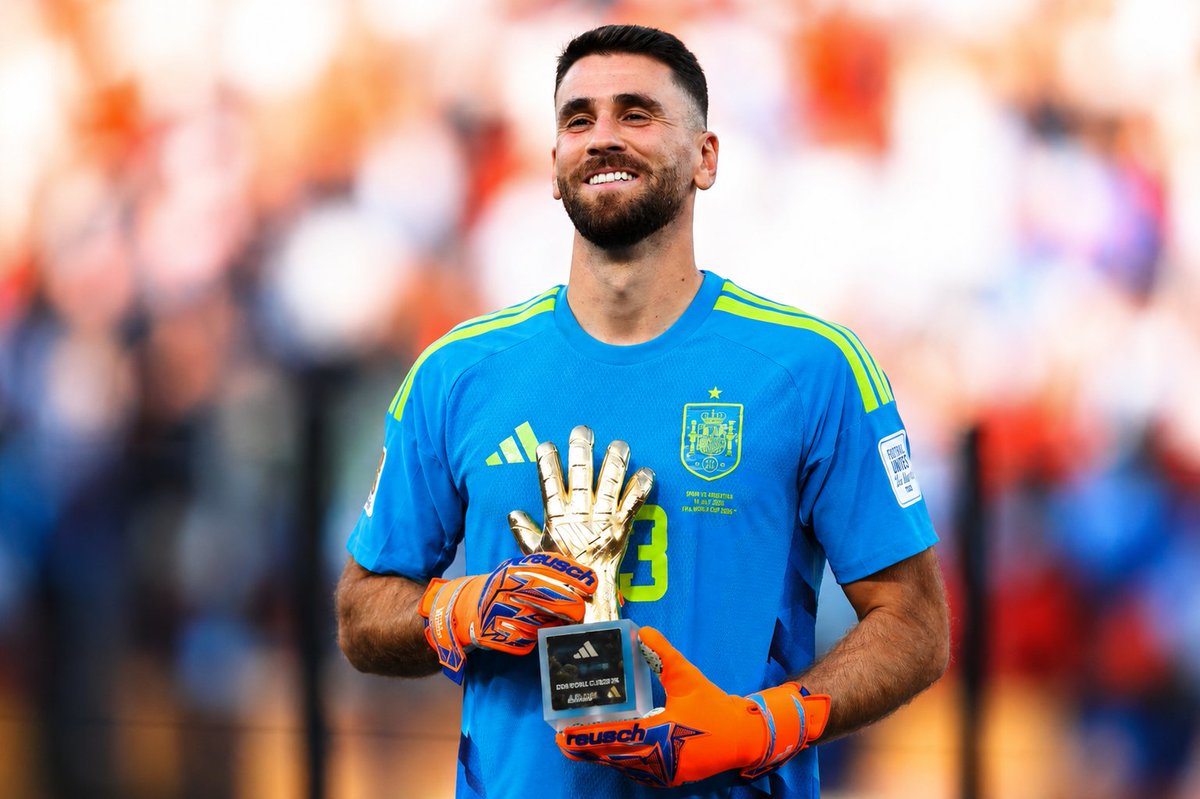 OfqGroup's tweet photo. 🧤 أوناي سيمون.. أفضل حارس مرمى في كأس العالم 2026 🏆

#كأس_العالم_2026 #إسبانيا 
#أفق_الغربية https://t.co/M4scYGLt7W