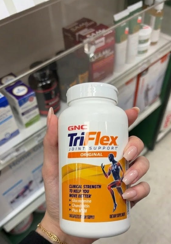 wildherbstroll's tweet photo. Doubled down on gym time recently, grabbed both fast relief &amp; daily maintenance TriFlex formulas from the store. Fingers crossed it helps my worn joints ✨ https://t.co/0OwrIbCKWw