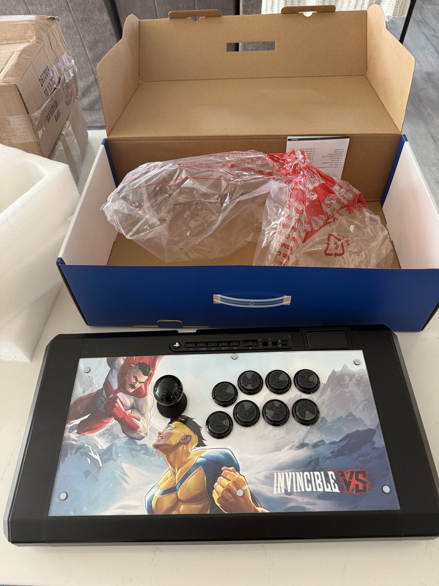 PokePig_'s tweet photo. Shoutout @InvincibleVS @skyboundgames for the arcade stick giveaway through the discord. Very grateful and super excited to start playing with it ❤️🔥 https://t.co/CDYPRtB20N