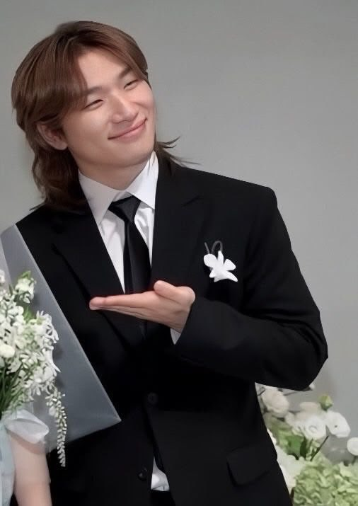 dd_lite_'s tweet photo. 결혼식 https://t.co/v5FfzUXTUI