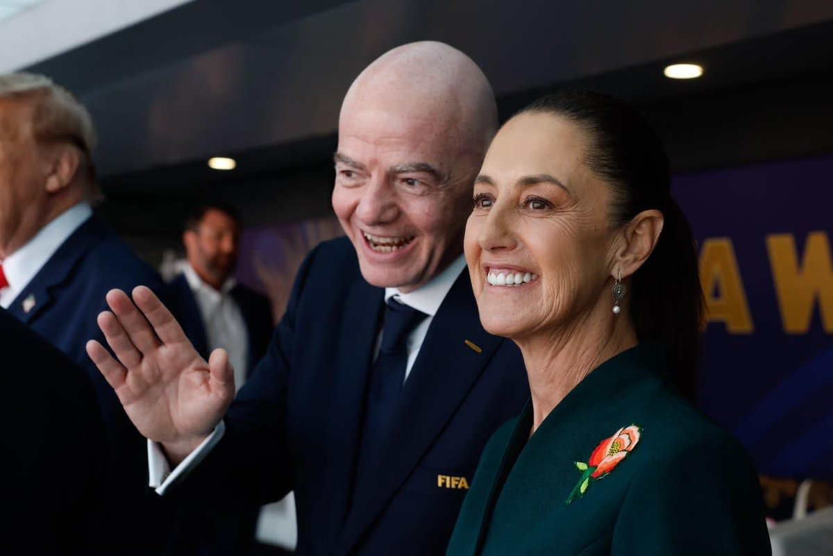 marthacru's tweet photo. La presencia de la presidenta Claudia Sheinbaum en la final del Mundial confirma que México tiene voz, liderazgo y un lugar central ante el mundo.
#ClaudiaEsMundial https://t.co/m33ipOCwGq