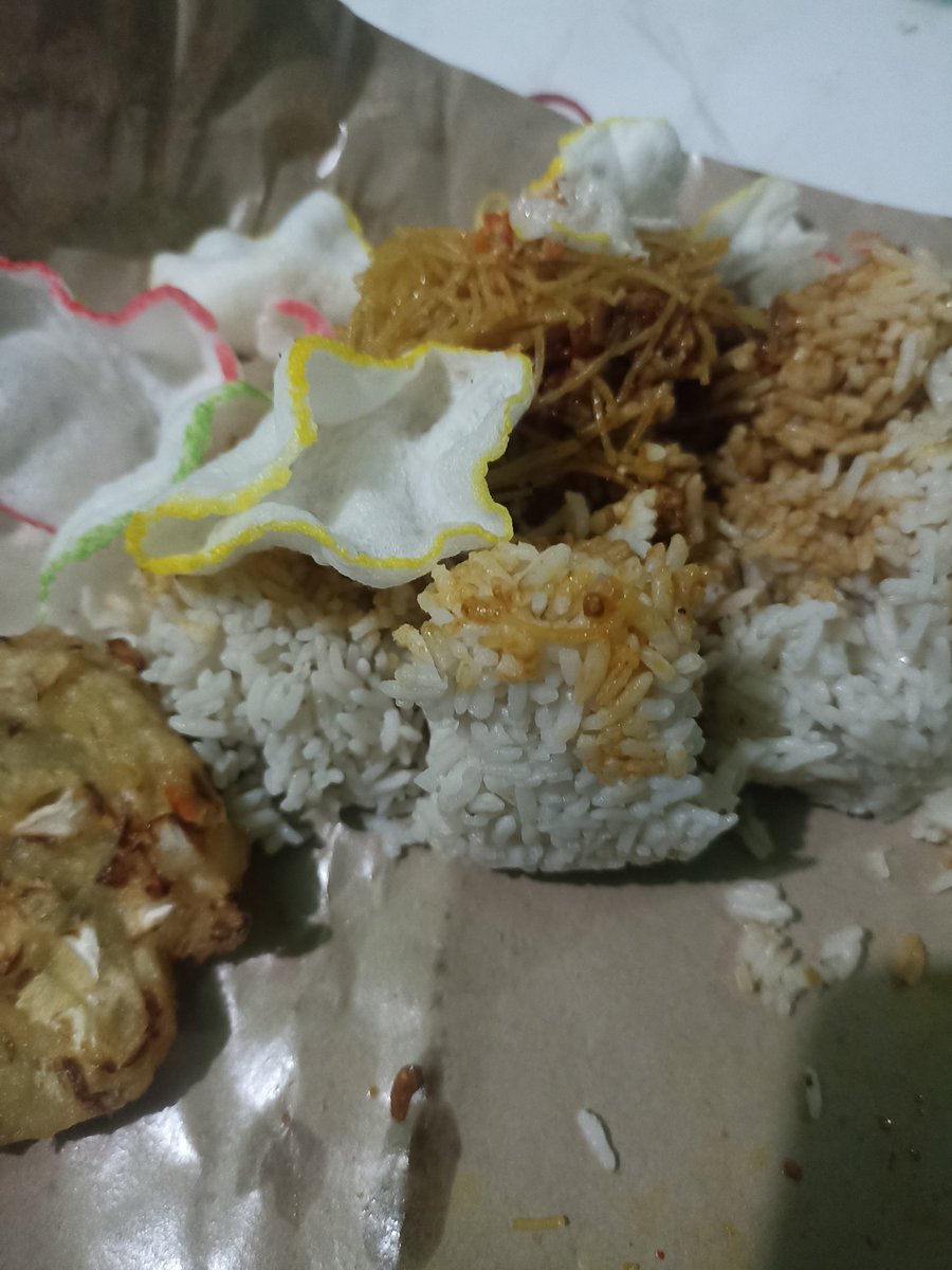 edinostuz's tweet photo. #fremakanfre pagi hari
Janlupa sarapan yaa @Freya_JKT48 sebelum memulai kegiatan hari ini

Semangaaat 🙌🏻 https://t.co/Ycer6q6VeX