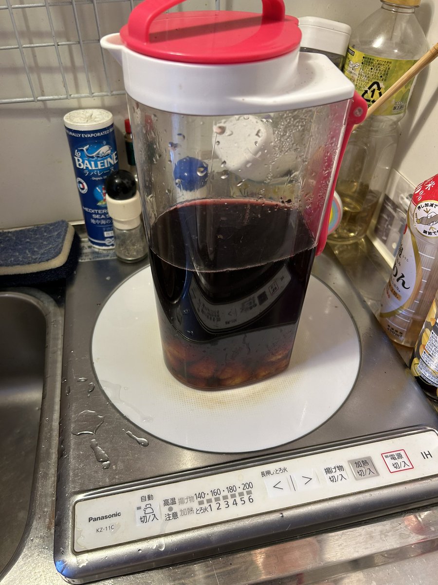 daisukisayumin's tweet photo. 誕生日はチャー禁でございました！こんなバカみたいな量のサングリア飲むから丸一日死んだぞ🤦‍♀️ https://t.co/u0NxgzfYK5