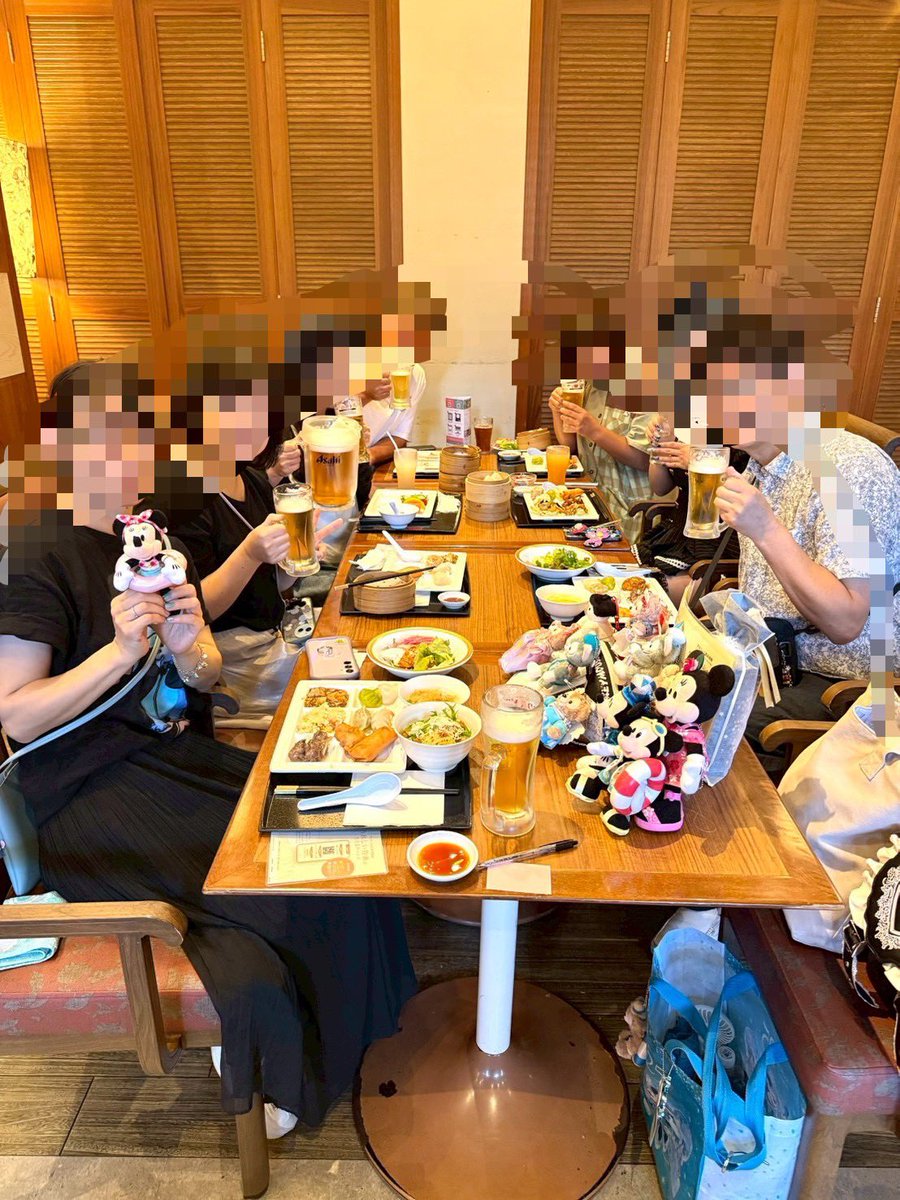 chiemiyukio's tweet photo. お泊まり🏨したことはあったけどレストランは初めて🍽️
新浦安のオリエンタルホテルで中華🐼な夏のお誕生会でした㊗️

良く食べて良く飲んで！！良く喋った＼(^o^)／

いつもありがとう＼(^o^)／

私は連休最終日🗓️
皆様も素敵な1日をお過ごしくださいませ🫶 https://t.co/VZRiwi5gzB