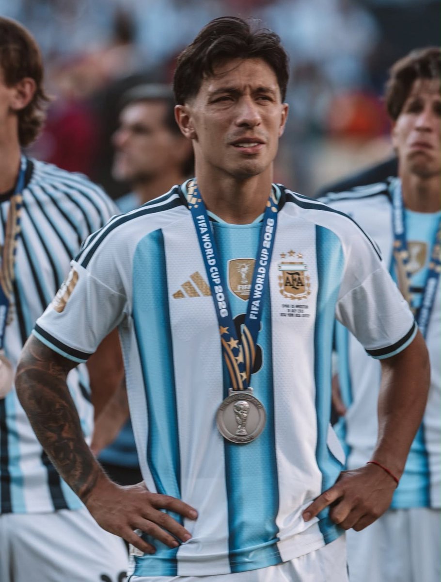 Aluuuuu 🇦🇷☀️ tweet media