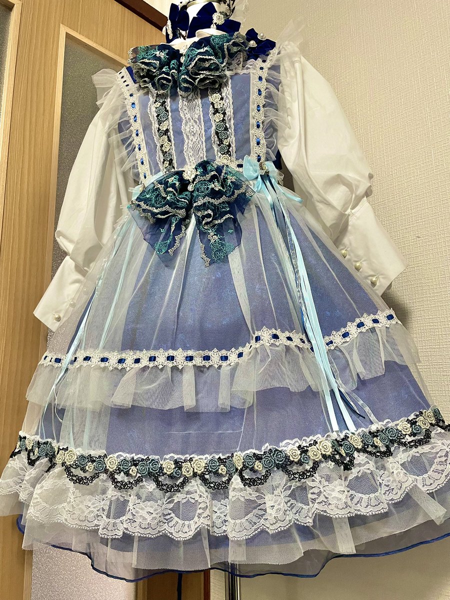 syoujyokoubou's tweet photo. 【販売衣装】

東方Project  十六夜咲夜(アレンジ)

サイズS～L
価格14000円(送料込み)
※パニエはつきません

質問等DMにて承ります

#東方Project https://t.co/QGO4MkTrGR