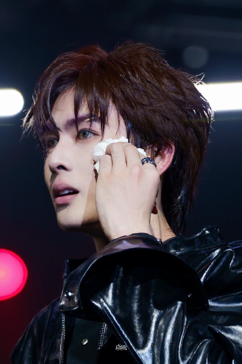ismysunflowerrr's tweet photo. เธอใสเสน่มาเต็มเลยป้ะครับเนี่ย 💗

- 260719 -

PERTHSANTA NEVER ENOUGH

#PerthSantaConcertD2
#Santapp https://t.co/08LI8wBBII