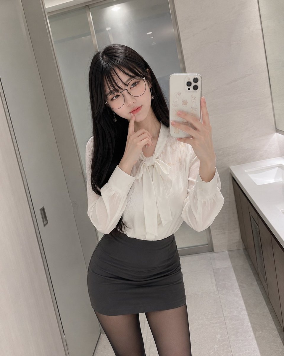 minahonly_'s tweet photo. Good morning everyeone~
Happy week~ 📷 https://t.co/eKcHkSbqEc