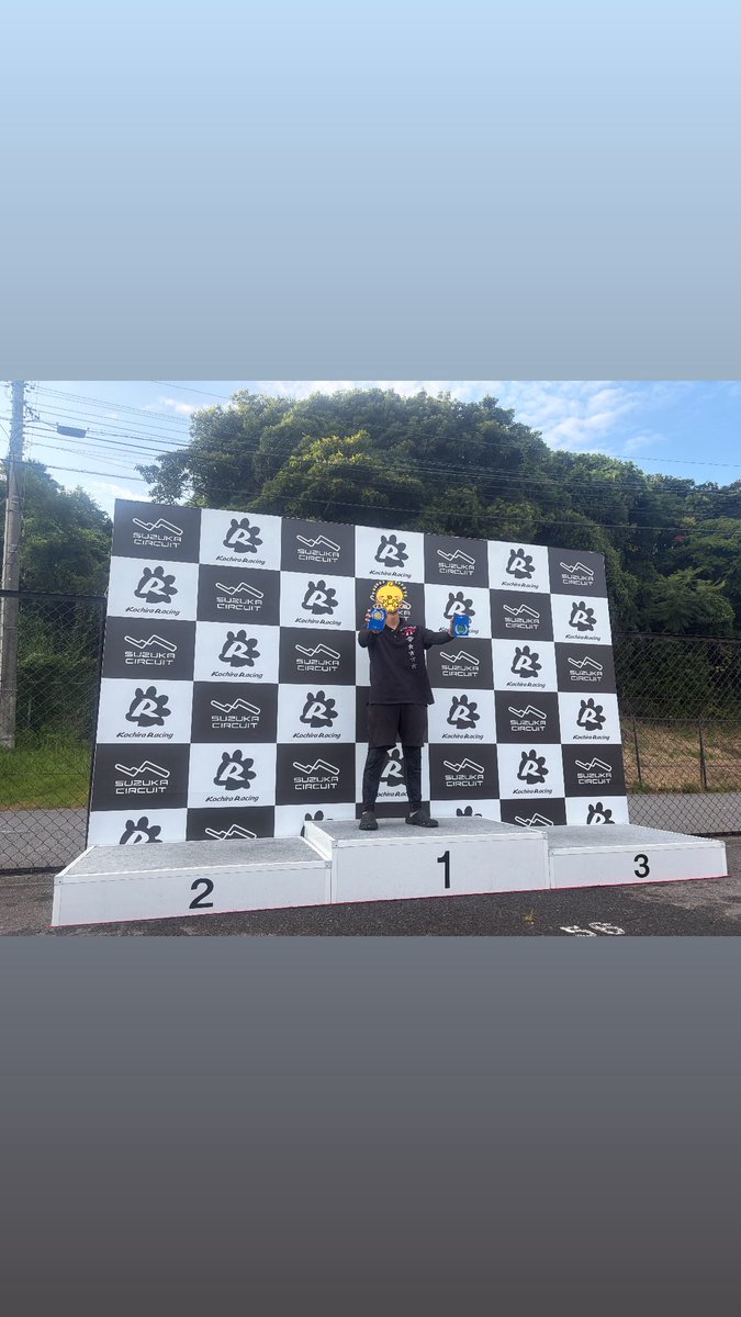 Kp4pIso2trlG5fR's tweet photo. モトチャレ第2戦 CBRドリームカップ ビギナークラスで優勝、そしてルーキー賞を獲得することができました！🏆

初レースで周りの皆さんにはたくさん支えていただきました。本当にありがとうございました。

次のビッグレースに向けて、また練習あるのみです🫡 https://t.co/ydXixpZhgW