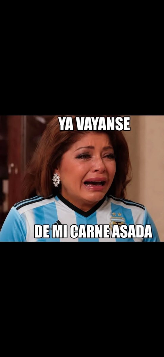 omardesignweb's tweet photo. @DiarioOle Claro, despues de correr a sus invitados. Hahahahaha,  mesero la cuenta!!! https://t.co/gGhMFv8kKd