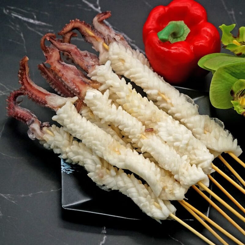 mcdhyjm's tweet photo. [Crunchy golden fried skewered squid with spicy chili flakes—street food perfection that hits the spot! ]， https://t.co/MnEcDrmOj6