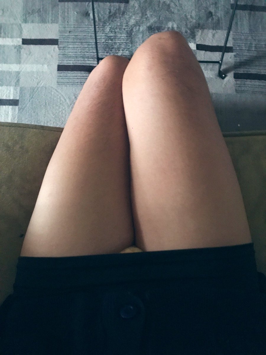 ChocoLolaa's tweet photo. Lg nungguin yg blm bangun, kamu udh bangun blm? 

#cder #femboy #crossdresser https://t.co/Vb2sYmQ3BE